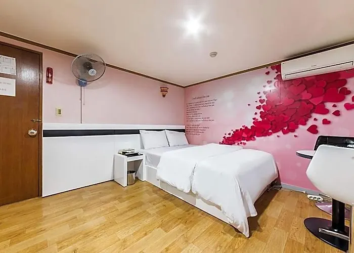 Cheongnyangni Dongbu 호텔 3*
